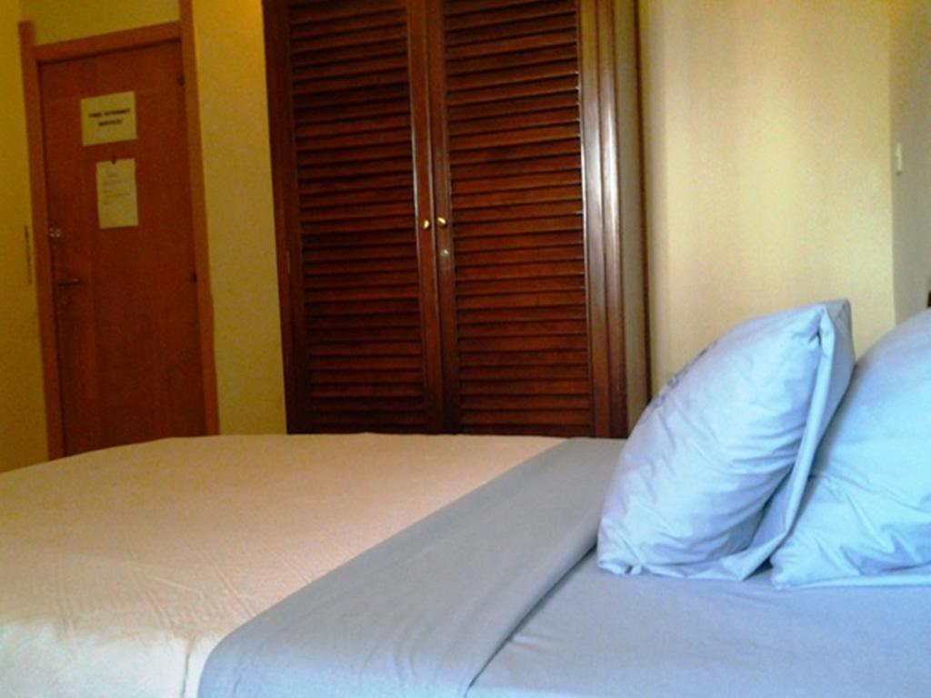 Hotel Georgia Accra Bagian luar foto